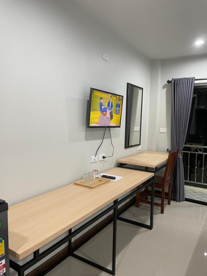โรงแรมนิยม เอสทีเอ็น 2 - Niyom Stn 2 Hotel Ban Phue Exterior foto